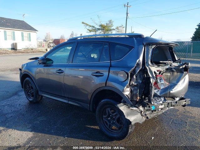 Toyota RAV4 LE 2015 JTMBFREV8FJ046811 Image 3