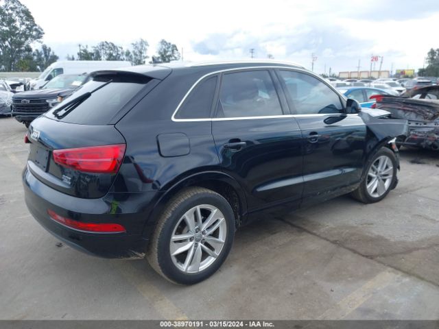 WA1EFCFS2GR014058 Audi Q3 2.0t Premium Plus