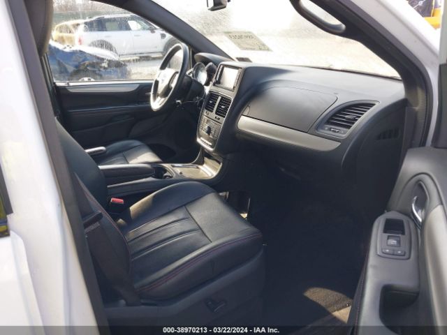 2C4RDGEG5HR700933 Dodge Grand Caravan Gt