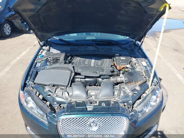 2013 JAGUAR XF SAJWA0E70D8S73820 Photo 9