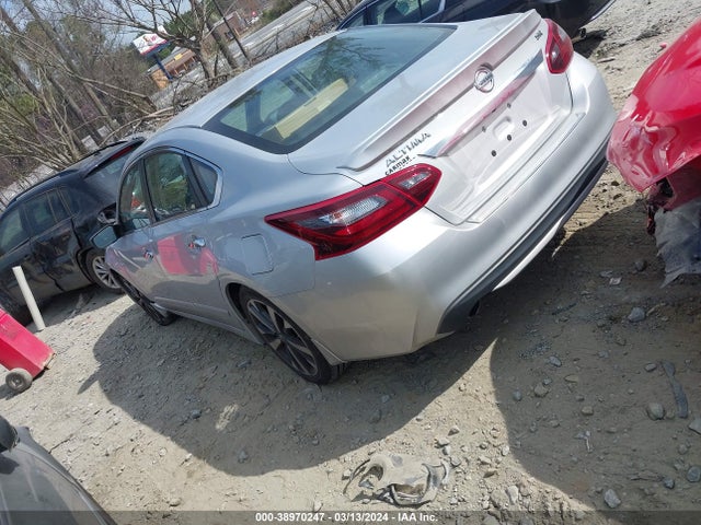 Nissan Altima 2.5 Sr 2017 1N4AL3AP7HC254569 Image 3