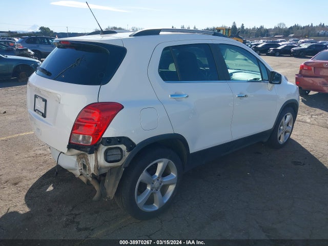 Chevrolet TRAX LTZ 2015 3GNCJNSB0FL242344 Image 4