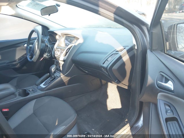 Ford FOCUS SE 2014 1FADP3F20EL381870 Image 5