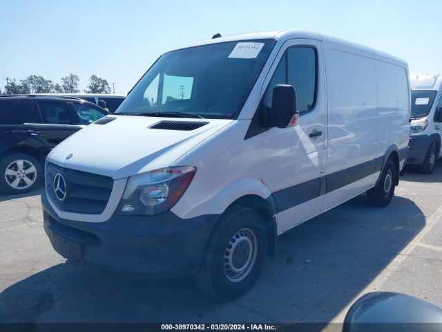 Mercedes-Benz Sprinter 2500 Normal Roof 2015 WD3PE7DC6FP166675 Image 2