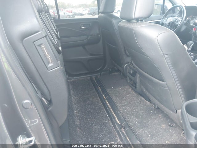 Honda Ridgeline Rtl 2017 5FPYK3F51HB004225 Image 8