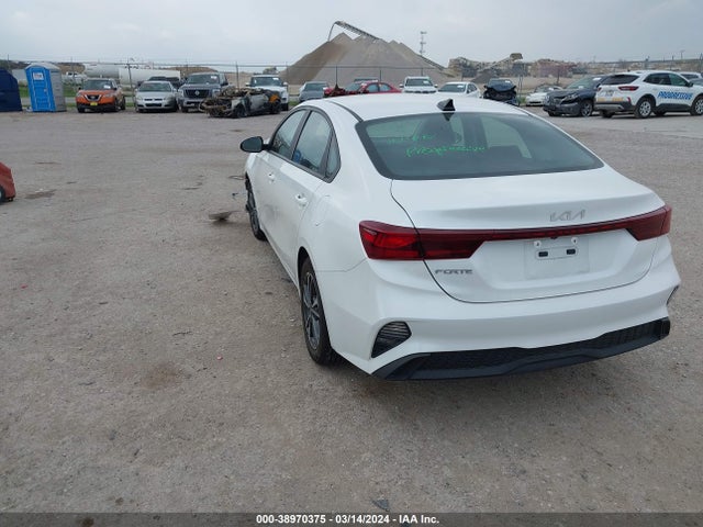 KIA Forte Lxs 2023 3KPF24AD0PE532475 Image 3