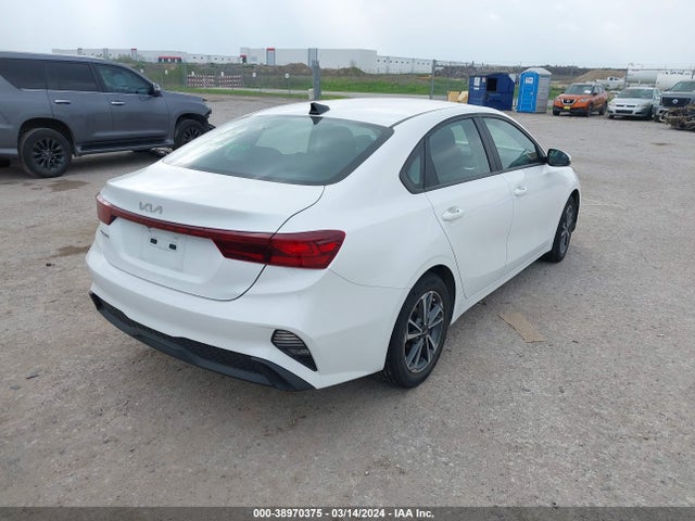 KIA Forte Lxs 2023 3KPF24AD0PE532475 Image 4