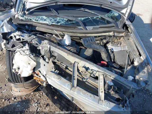 JA4AD2A36FZ010138 Mitsubishi Outlander Es