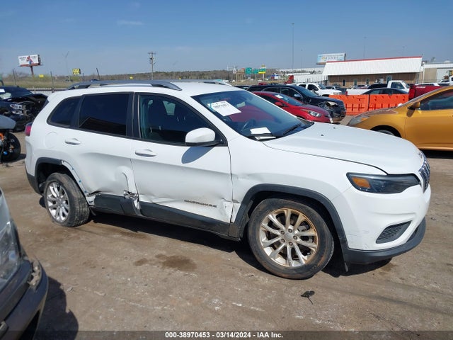 1C4PJLCB8MD163682 Jeep Cherokee Latitude Fwd