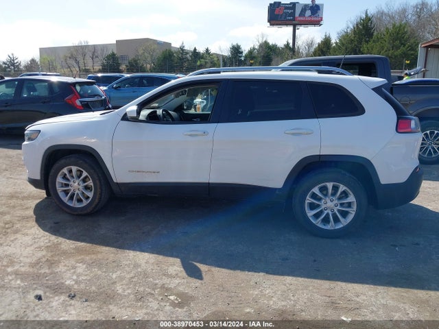 1C4PJLCB8MD163682 Jeep Cherokee Latitude Fwd
