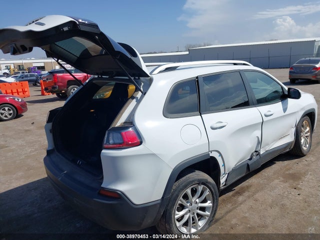 1C4PJLCB8MD163682 Jeep Cherokee Latitude Fwd