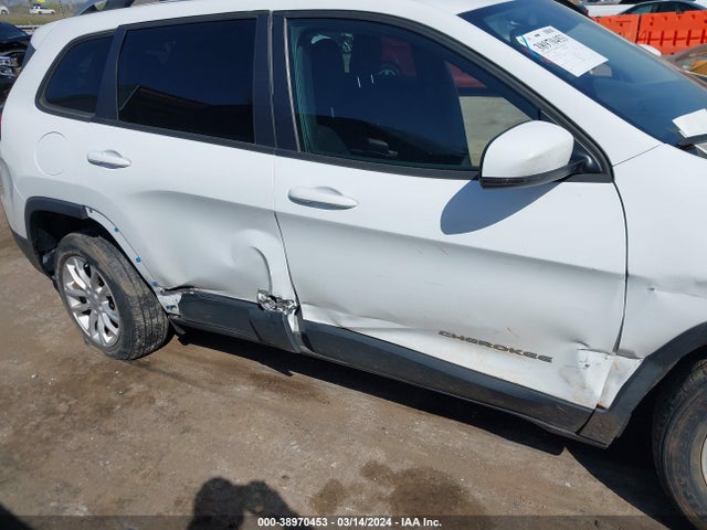 1C4PJLCB8MD163682 Jeep Cherokee Latitude Fwd