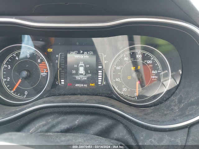 1C4PJLCB8MD163682 Jeep Cherokee Latitude Fwd