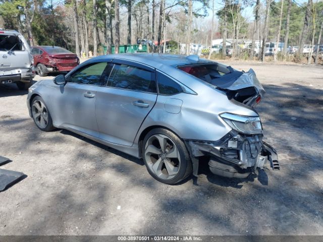 1HGCV2F95JA046548 Honda Accord Touring 2.0t