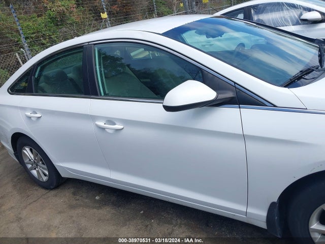 Hyundai SONATA SE 2015 5NPE24AF4FH186437 Image 13