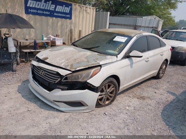 Hyundai SONATA SE 2015 5NPE24AF0FH031321 Image 2