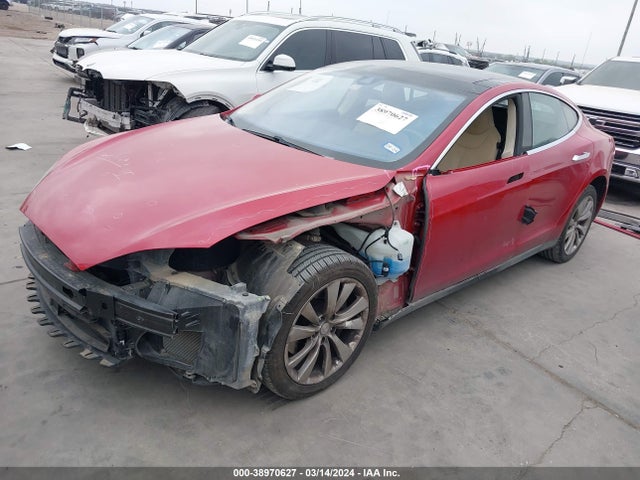 Tesla Model S 60/70/85 2015 5YJSA1H15FFP67992 Image 2