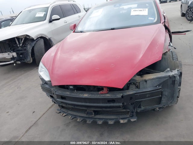 Tesla Model S 60/70/85 2015 5YJSA1H15FFP67992 Image 6