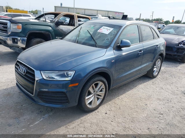 WA1BCCFS5JR011058 Audi Q3 2.0t Premium/2.0t Sport Premium