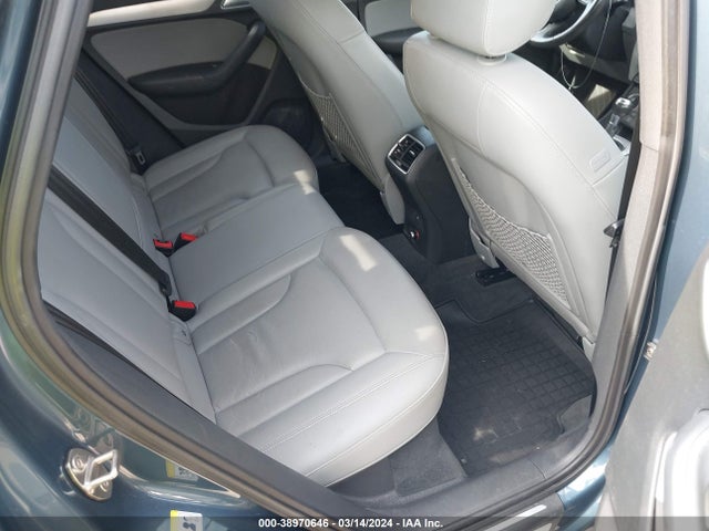 WA1BCCFS5JR011058 Audi Q3 2.0t Premium/2.0t Sport Premium