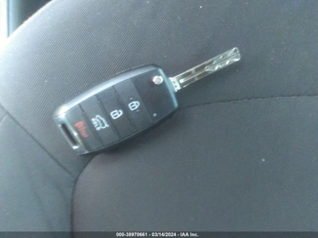 KNDJN2A26J7890630 KIA Soul