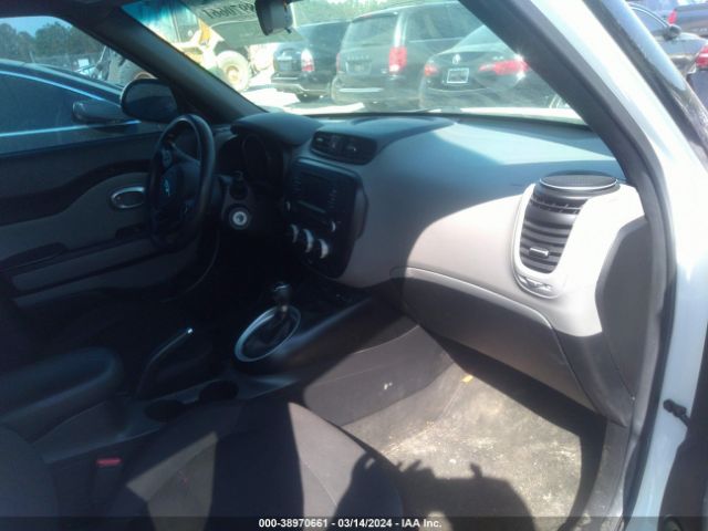 KNDJN2A26J7890630 KIA Soul