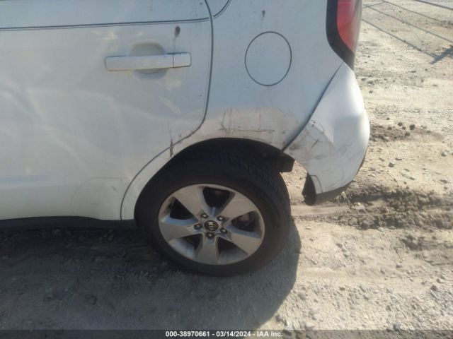 KNDJN2A26J7890630 KIA Soul