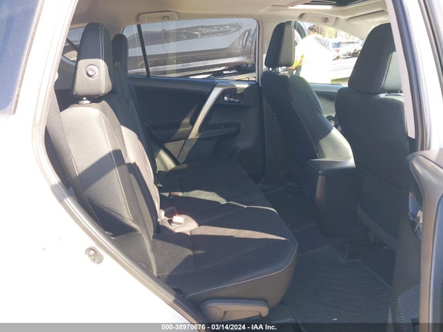 Toyota Rav4 Xle 2014 2T3RFREV2EW197450 Image 8
