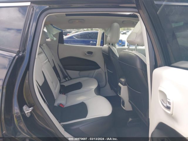 3C4NJCBB7KT711459 Jeep Compass Sun And Wheel Fwd