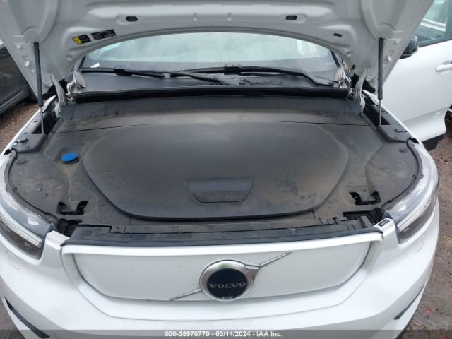 2021 VOLVO XC40 RECHARGE PURE ELECTRIC YV4ED3UR5M2536356 Photo 9