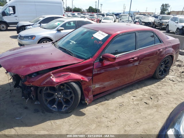 2C3CCABG9KH569324 Chrysler 300 300s