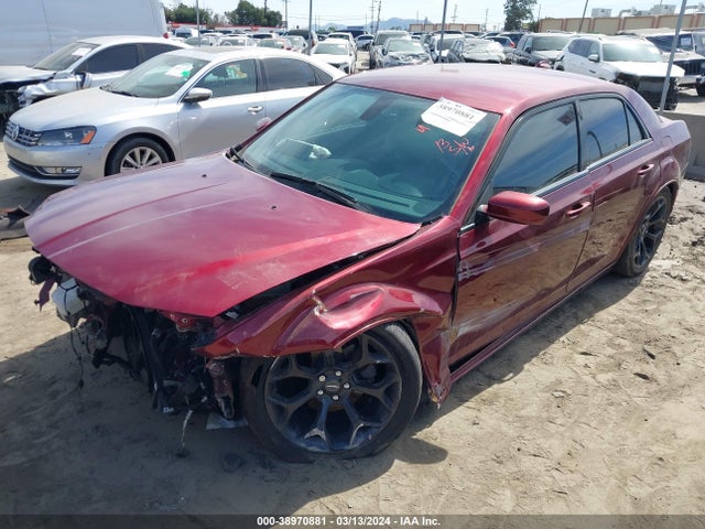 2C3CCABG9KH569324 Chrysler 300 300s