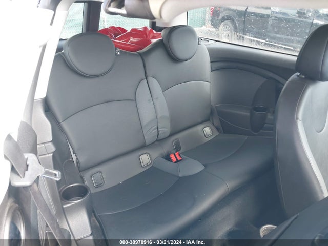 2010 MINI COOPER CLUBMAN WMWML3C5XATX39195 Photo 7