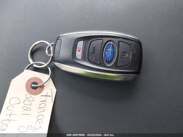 4S4BTANC9M3174027 Subaru Outback Limited