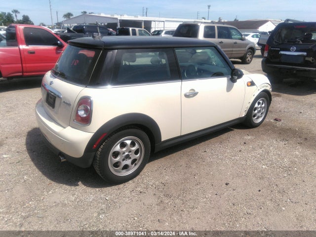 2012 MINI COOPER WMWSU3C54CT367442 Photo 3