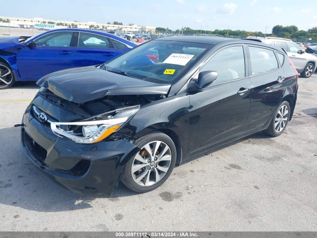 Hyundai Accent Sport 2015 KMHCU5AE7FU205661 Image 2