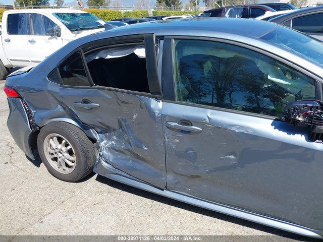 Toyota Corolla Hybrid Le 2022 JTDEAMDE0N3002935 Image 16