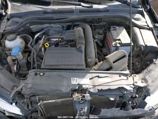 3VW2B7AJ8JM206472 Volkswagen Jetta 1.4t S
