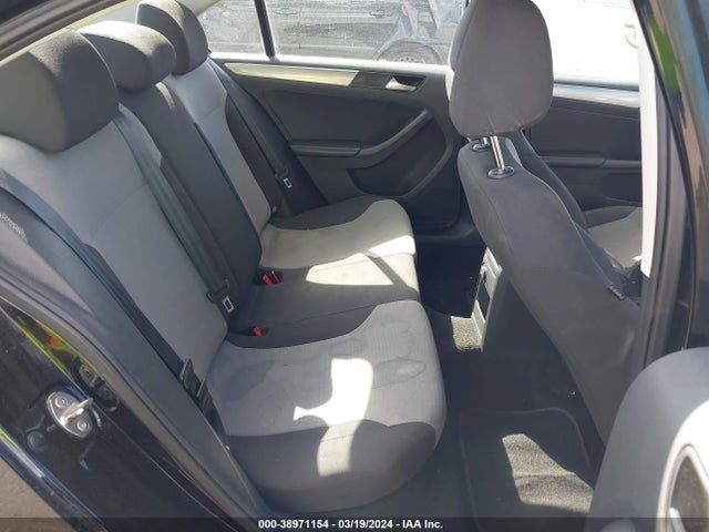 3VW2B7AJ8JM206472 Volkswagen Jetta 1.4t S