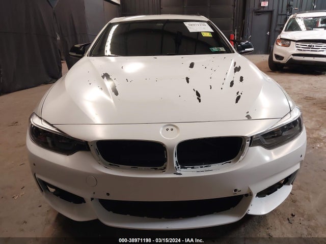 WBA4W7C04LAH17228 BMW 440I