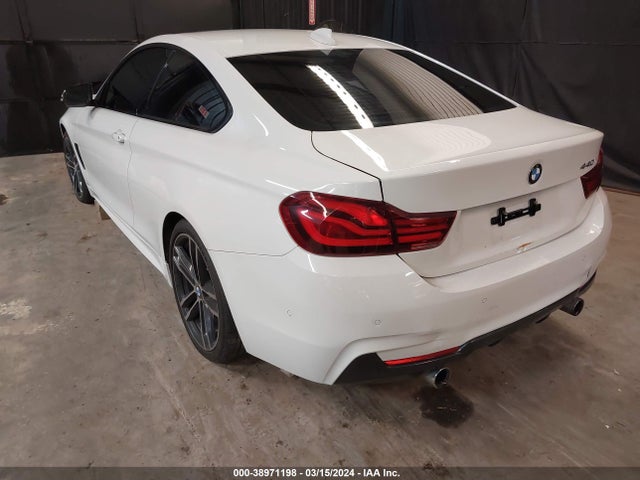 WBA4W7C04LAH17228 BMW 440I