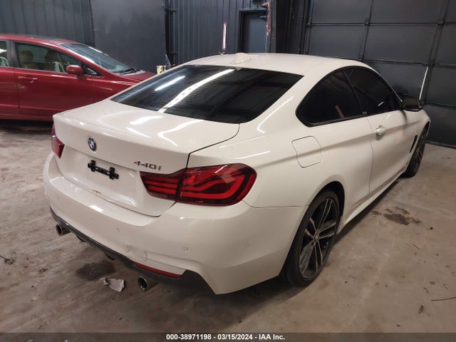 WBA4W7C04LAH17228 BMW 440I
