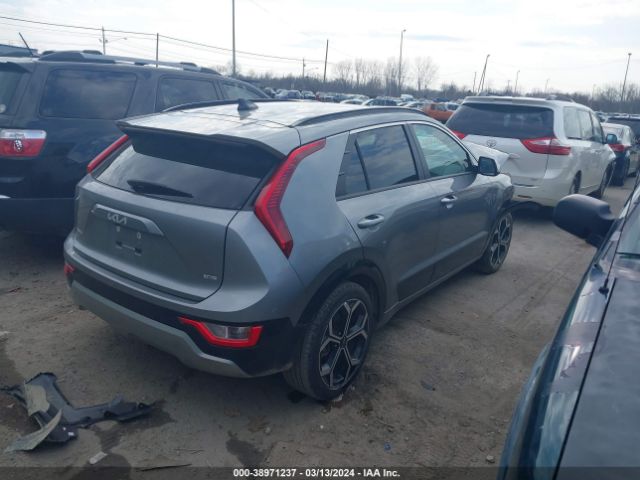 KNDCR3LE8P5051769 KIA Niro Ex Touring