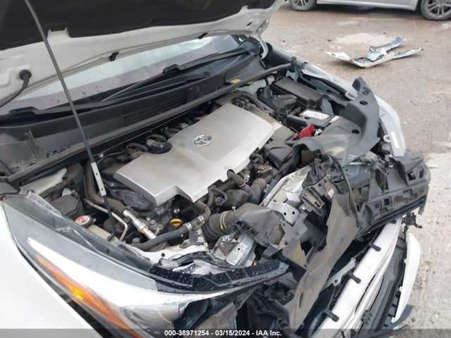 Toyota Prius Two 2017 JTDKBRFU0H3050974 Image 10