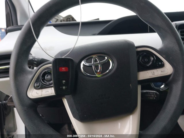 Toyota Prius Two 2017 JTDKBRFU0H3050974 Image 11