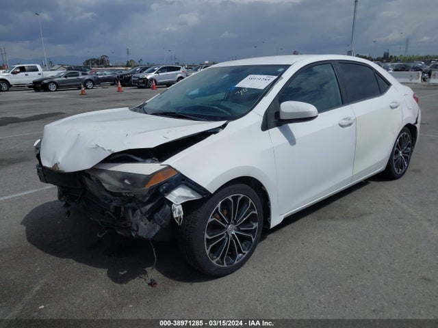 Toyota Corolla Le Plus 2015 5YFBURHE3FP281663 Image 2