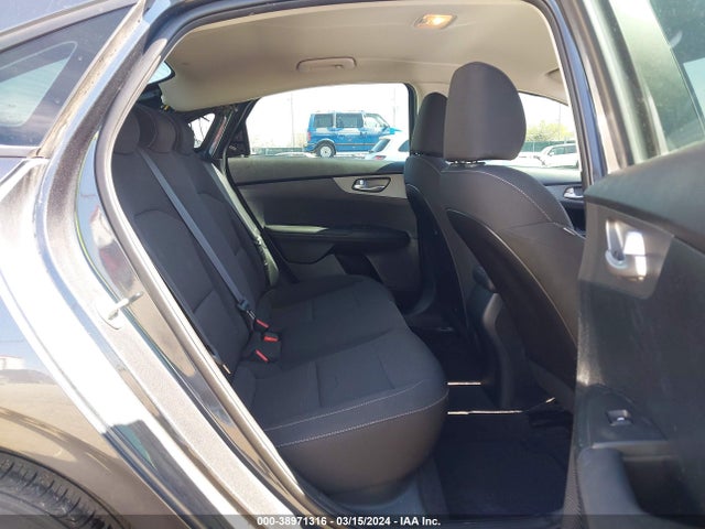 KIA FORTE FE 2019 3KPF24AD2KE052821 Image 8
