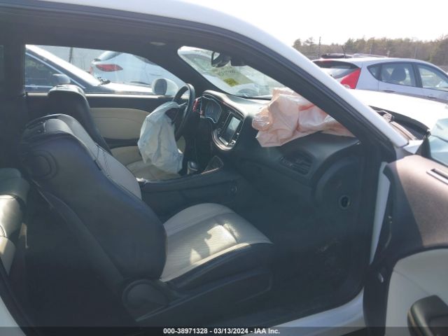 2C3CDZBG2FH822677 Dodge Challenger Sxt Plus