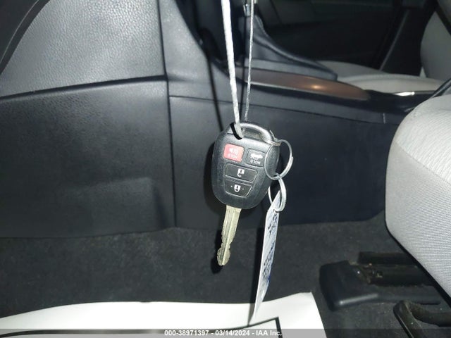 Toyota COROLLA LE 2016 2T1BURHEXGC565390 Image 11