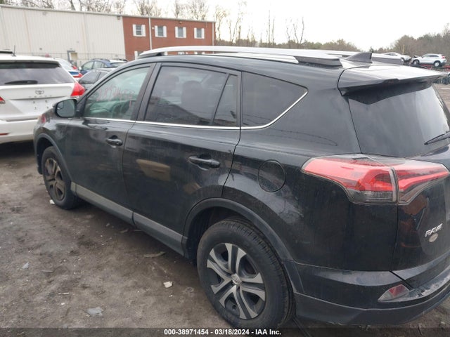 Toyota RAV4 LE 2018 2T3BFREV2JW781228 Image 14